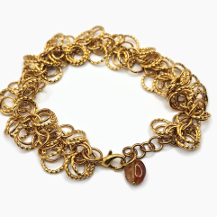 Sassy Swirl Gold Bracelet